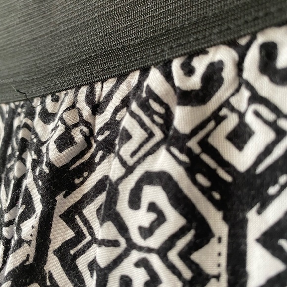 Double Click: Patterned Wide Leg Casual Soft Pants - Picture 7 of 8